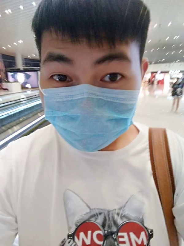 咔咔一顿的第一张照片--泉州相亲服务中心