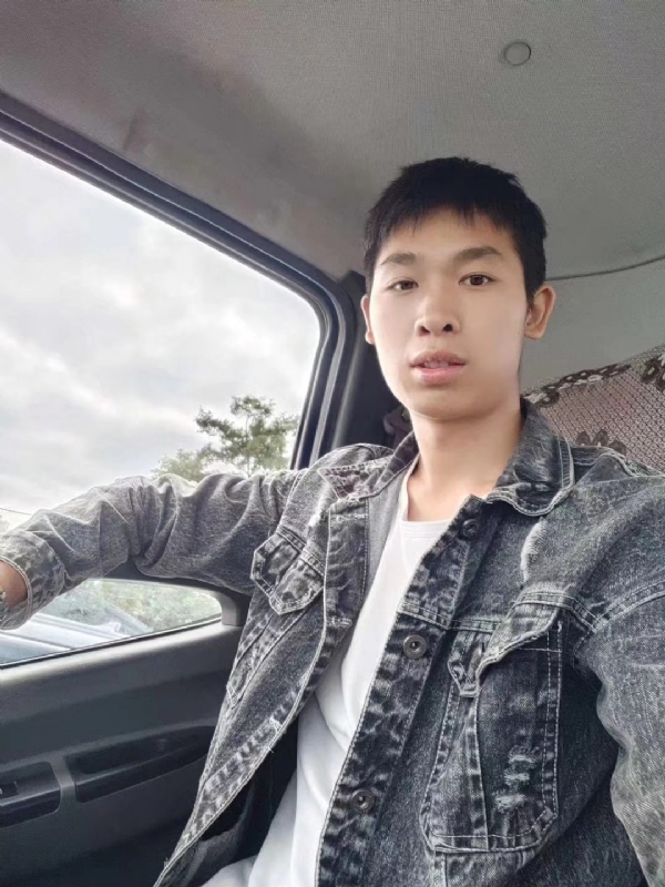 康康的第一张照片--泉州相亲服务中心