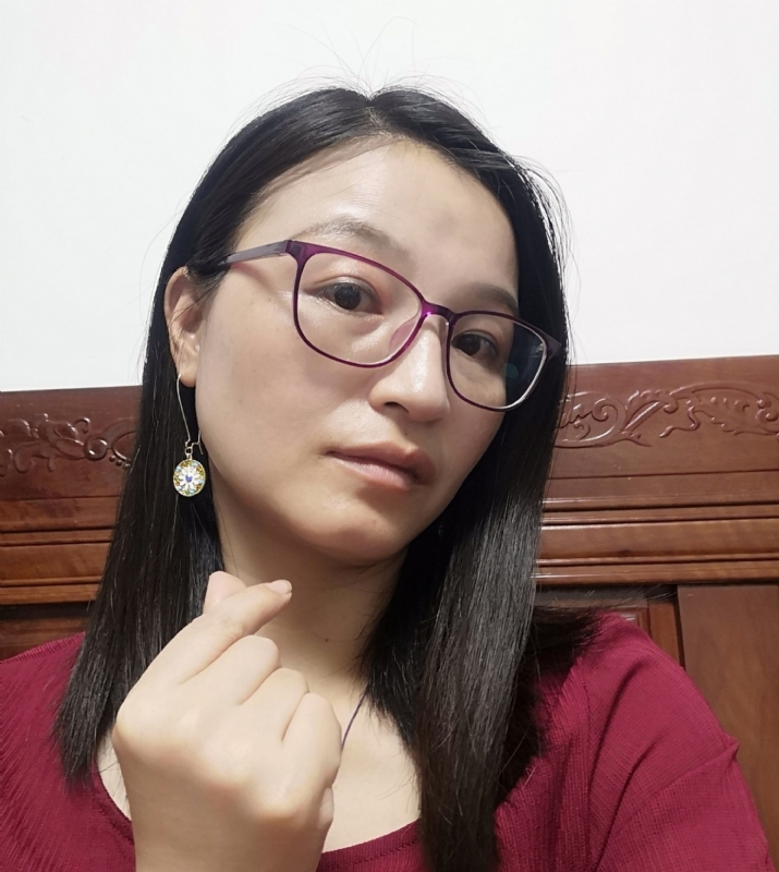妹叮的第一张照片--泉州相亲服务中心