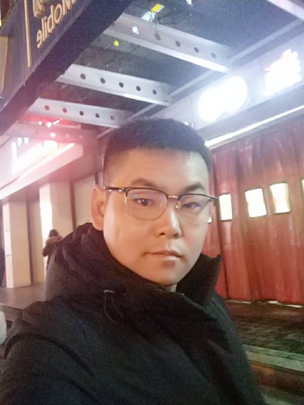 杜跃龙的第二张照片--泉州相亲服务中心