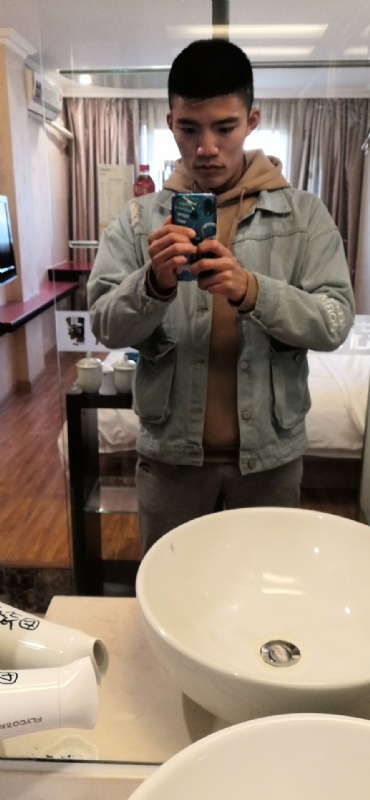 爱上一座陈的第一张照片--泉州相亲服务中心