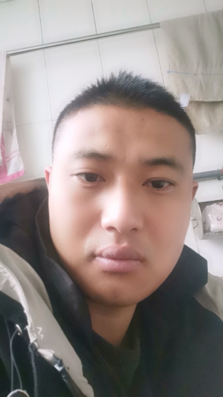 烟花再美不过瞬间的第一张照片--泉州相亲服务中心