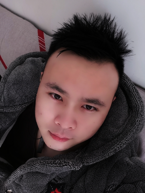 明明的第一张照片--泉州相亲服务中心