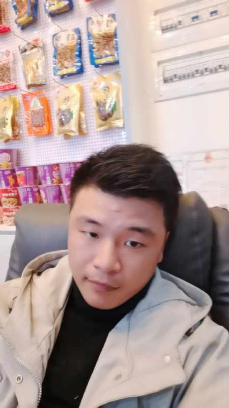 小宇的第一张照片--泉州相亲服务中心