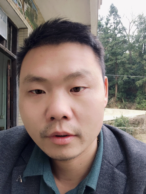 曾小焱的第一张照片--泉州相亲服务中心