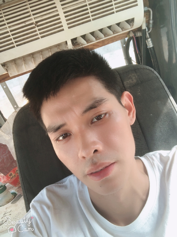 小董的第一张照片--泉州相亲服务中心