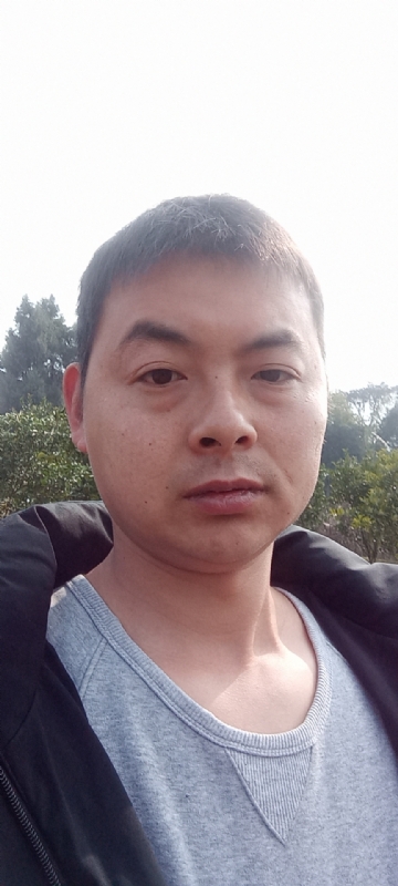 亲亲抱抱我爱你的第一张照片--泉州相亲服务中心