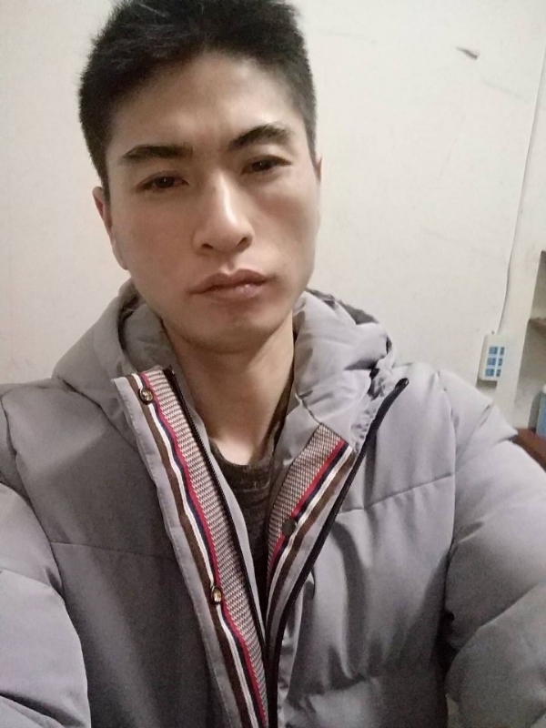 花若离枝的第一张照片--泉州相亲服务中心