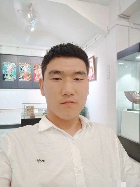 自律人生的第一张照片--泉州相亲服务中心