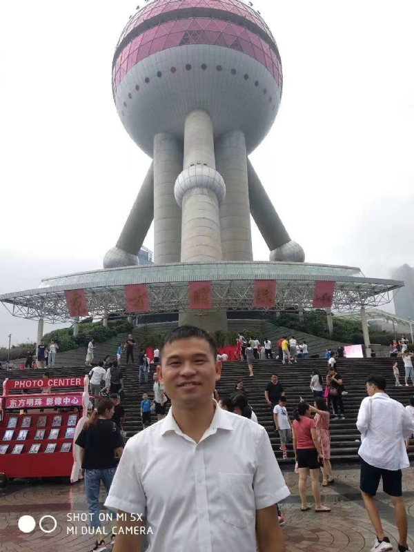 小猫吃老鼠的第一张照片--泉州相亲服务中心
