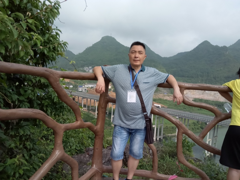 岁月无声的第一张照片--泉州相亲服务中心