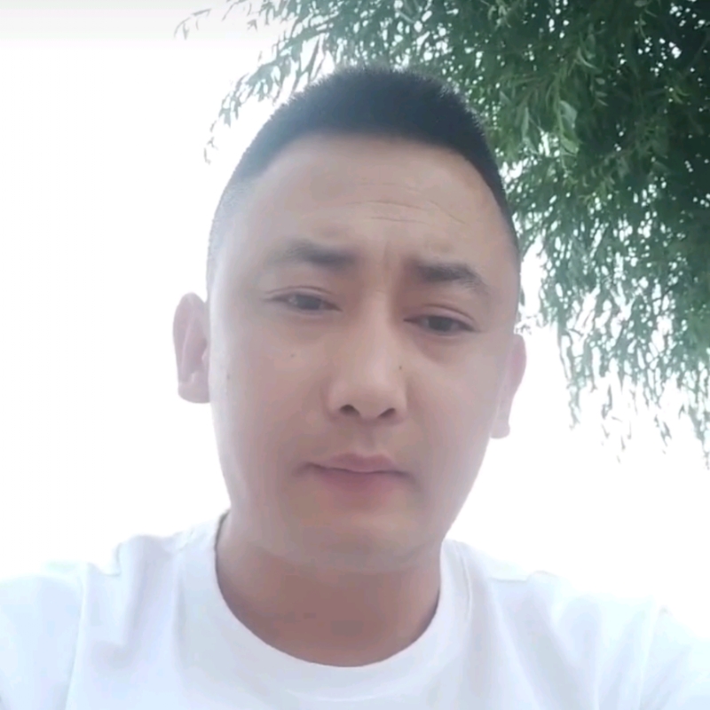 潇洒的第一张照片--泉州相亲服务中心