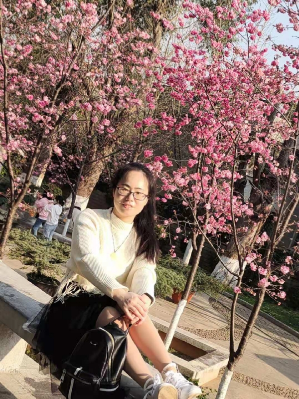 Nancy的第一张照片--泉州相亲服务中心