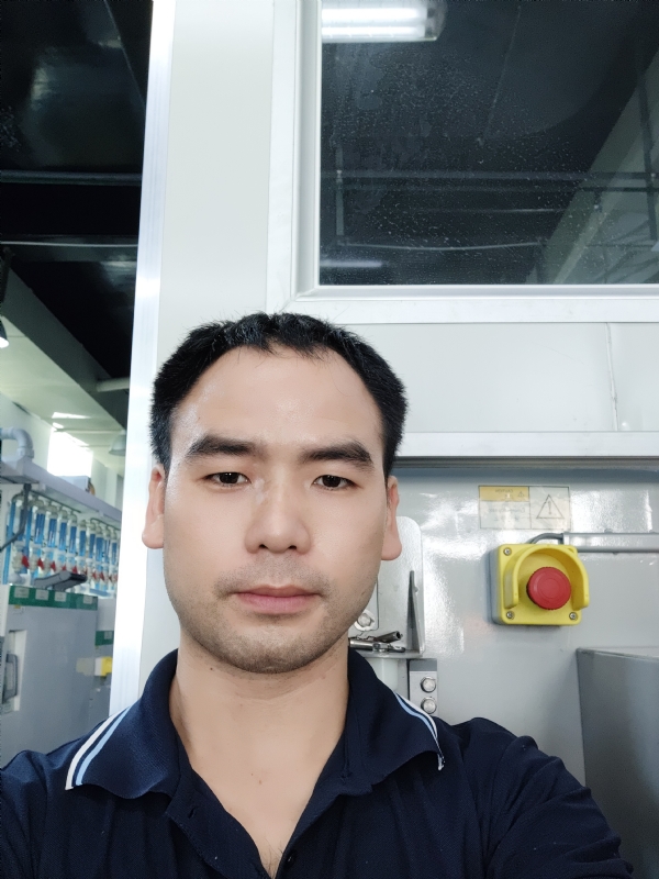 黄伟的第一张照片--泉州相亲服务中心