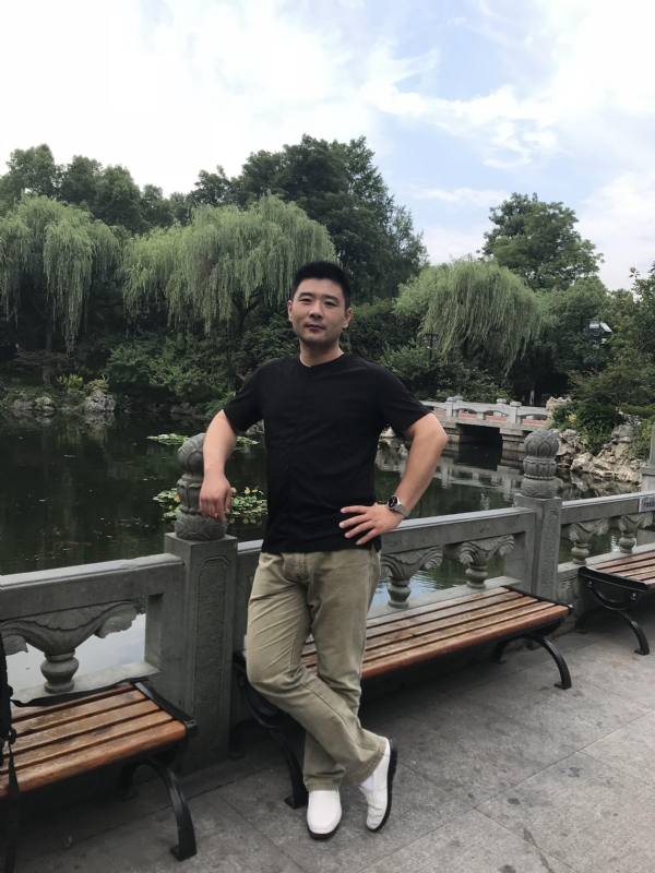 未来可期的第一张照片--泉州相亲服务中心
