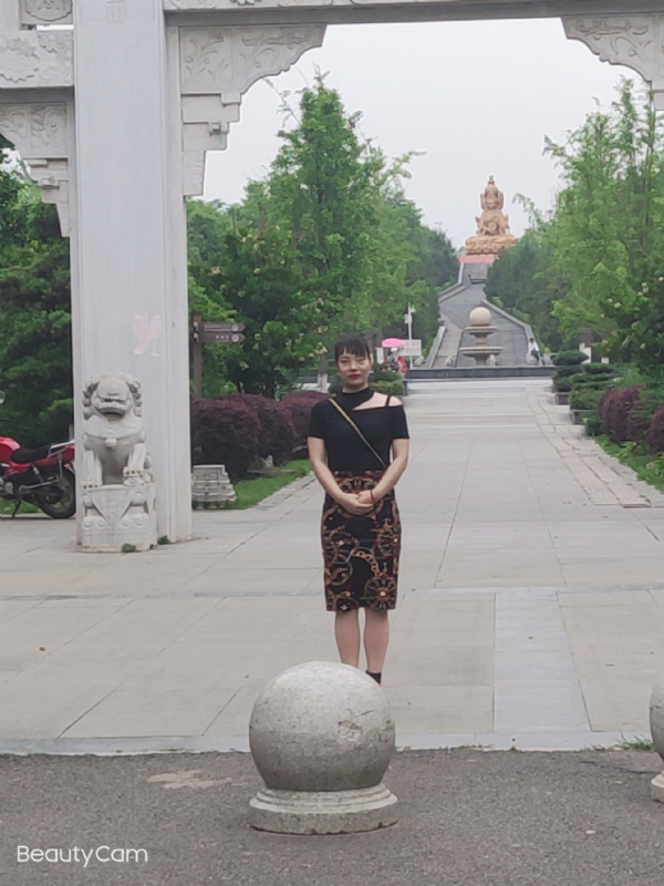 魏沐阳子的第三张照片--泉州相亲服务中心