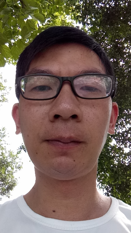 奋斗的第一张照片--泉州相亲服务中心
