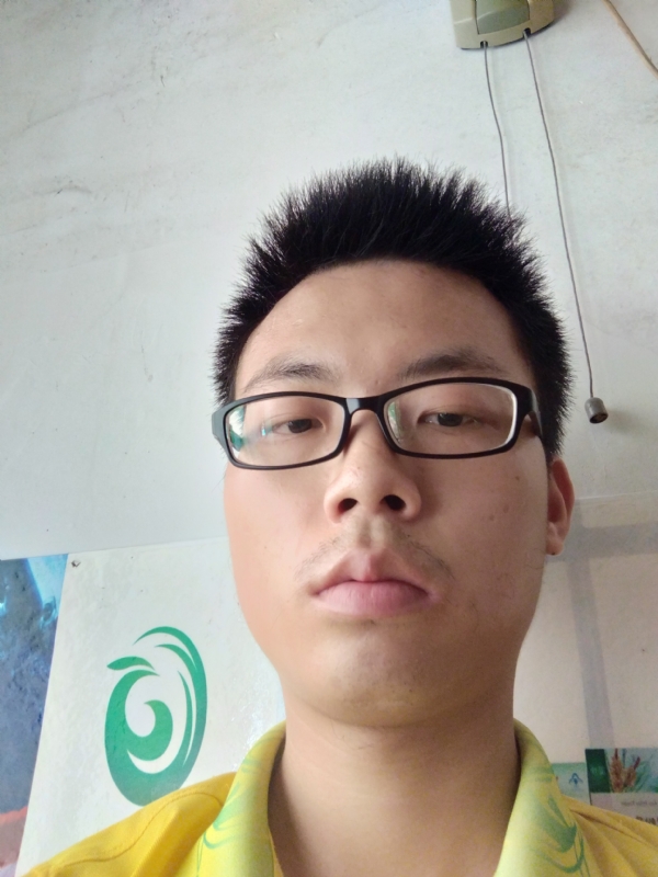 舒荷的第一张照片--泉州相亲服务中心