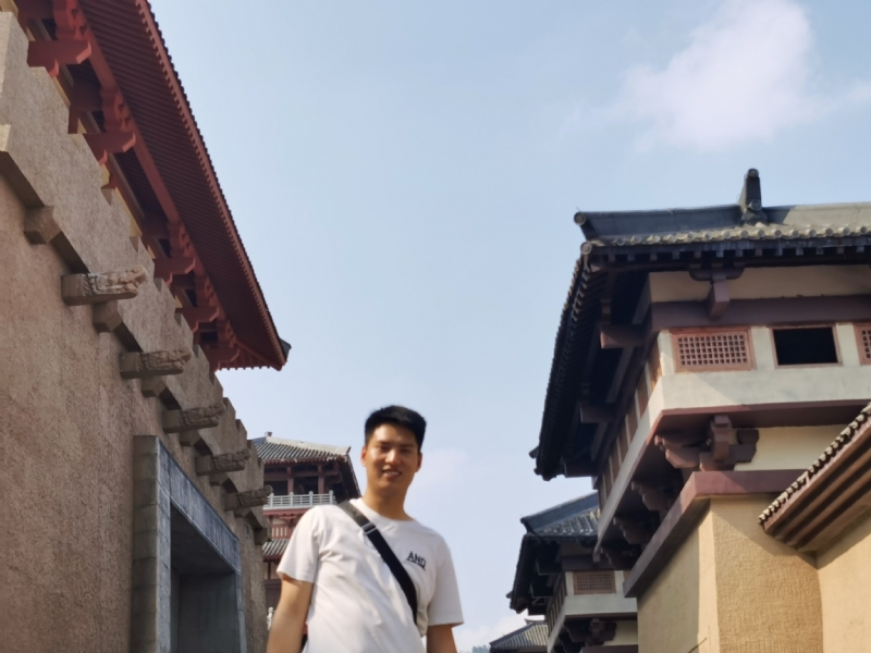 咸鱼不闲的第二张照片--泉州相亲服务中心