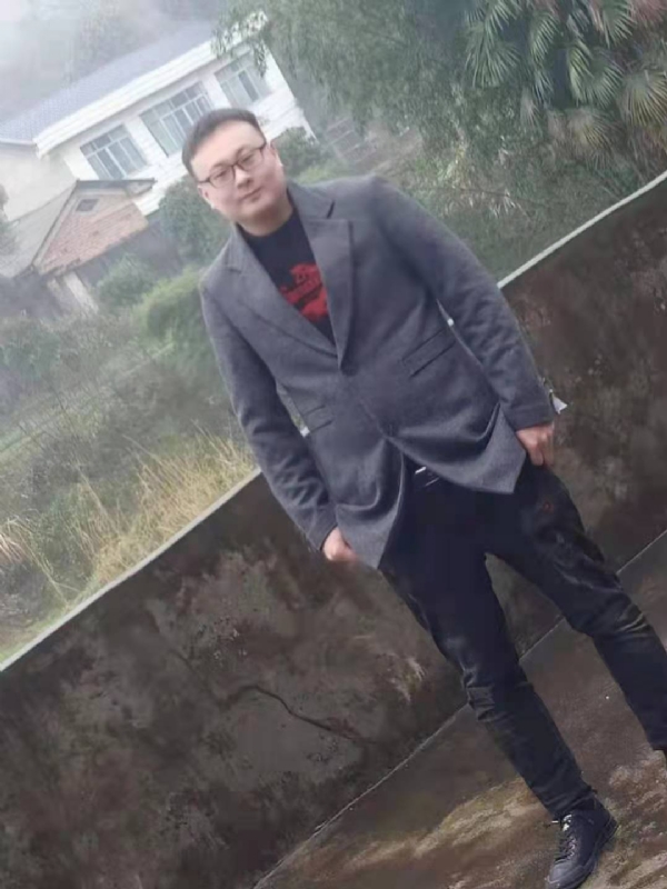冰城的第一张照片--泉州相亲服务中心