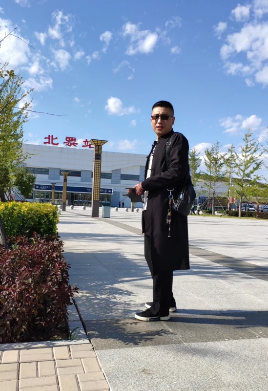 仟佰渡的第一张照片--泉州相亲服务中心