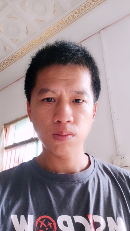 人都再努力的第一张照片--泉州相亲服务中心