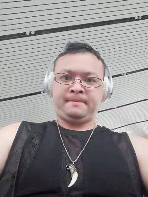 醉叶孤城的第一张照片--泉州相亲服务中心