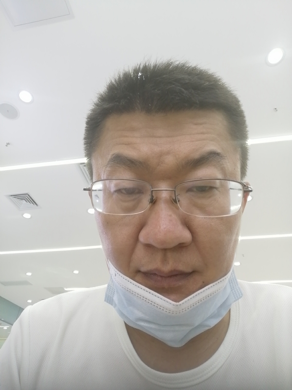 无奈的第一张照片--泉州相亲服务中心