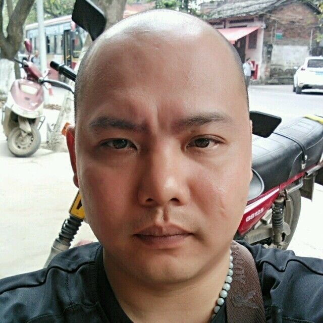 开心就好的第一张照片--泉州相亲服务中心