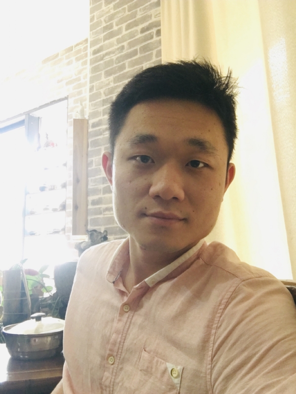 落落大方的第二张照片--泉州相亲服务中心