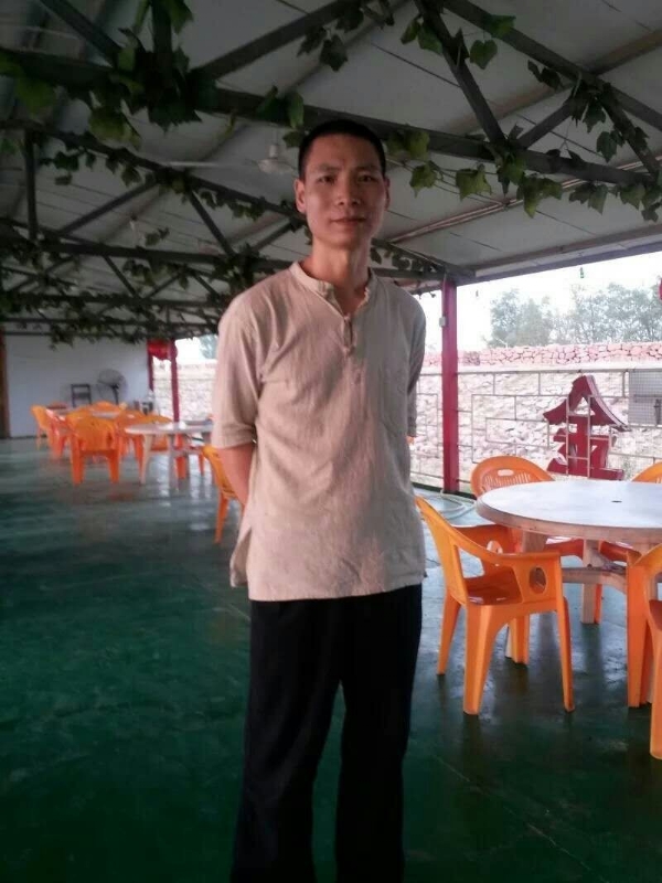 周哥的第三张照片--泉州相亲服务中心