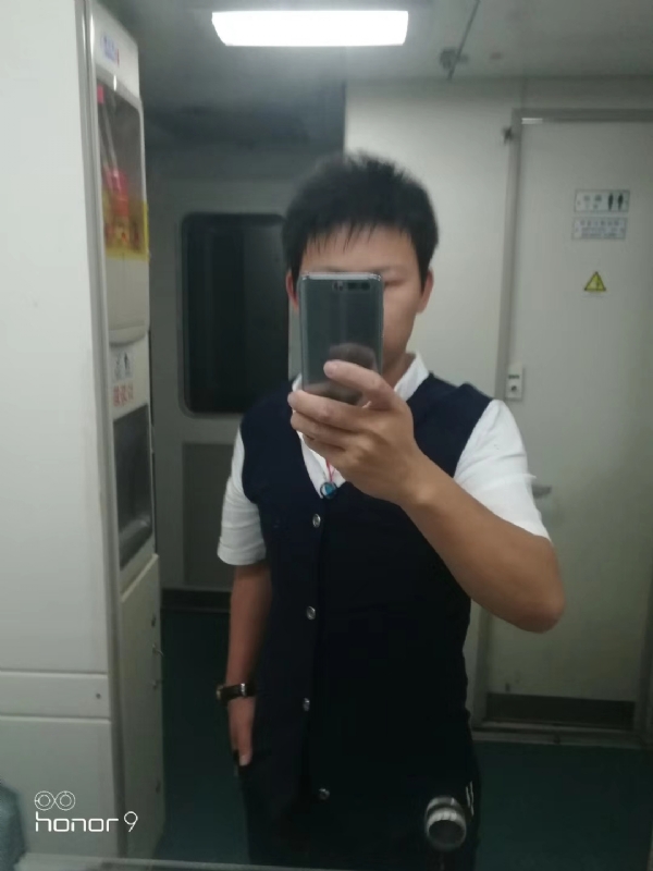 阳光下de幸福的第一张照片--泉州相亲服务中心