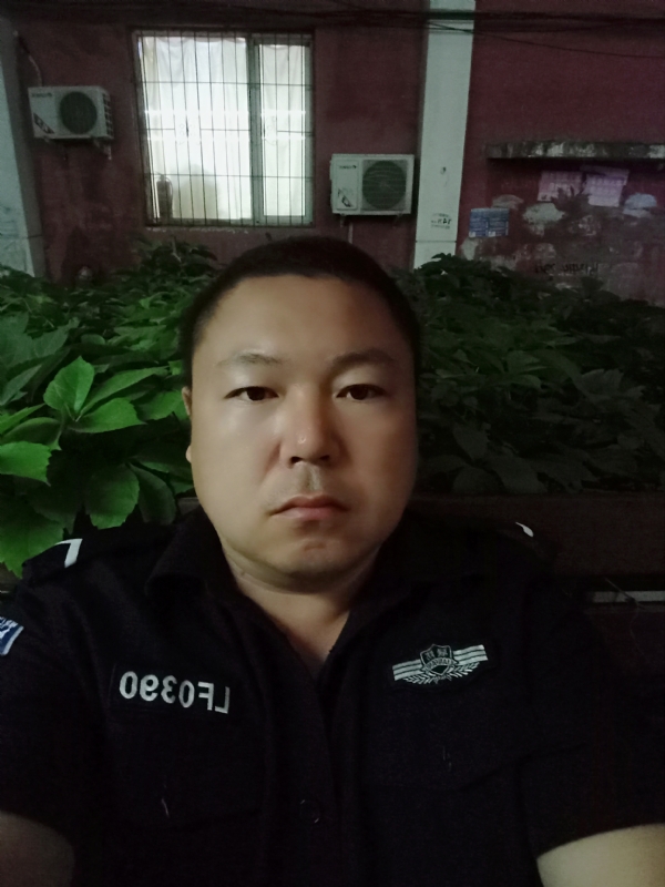 冯宇的第一张照片--泉州相亲服务中心