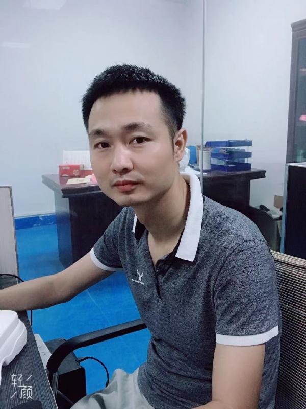 不忘初心的第一张照片--泉州相亲服务中心
