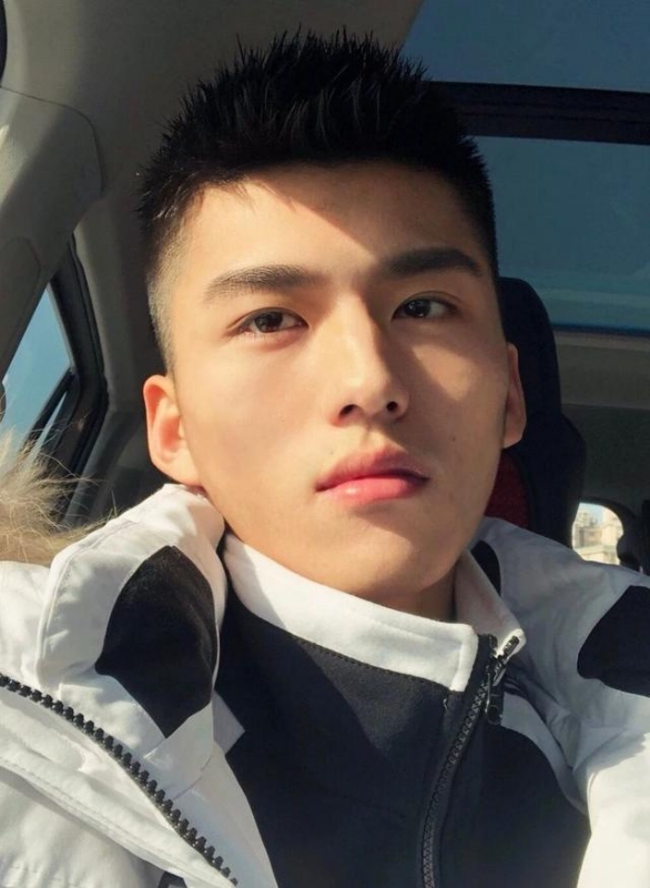 飞翔的第一张照片--泉州相亲服务中心
