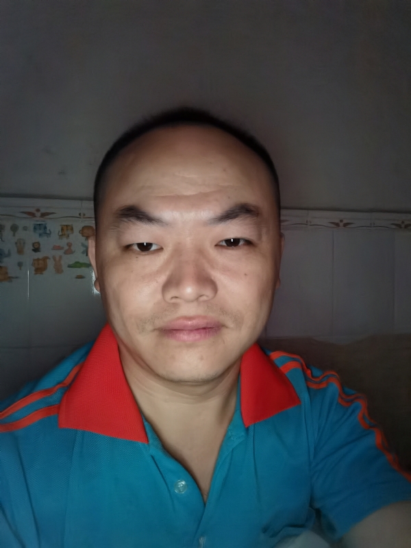 与子携老的第二张照片--泉州相亲服务中心