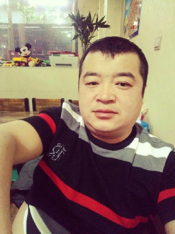 老实人的第一张照片--泉州相亲服务中心