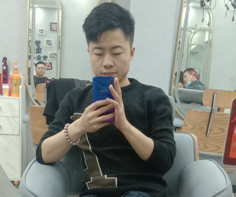 无法自拔的第一张照片--泉州相亲服务中心