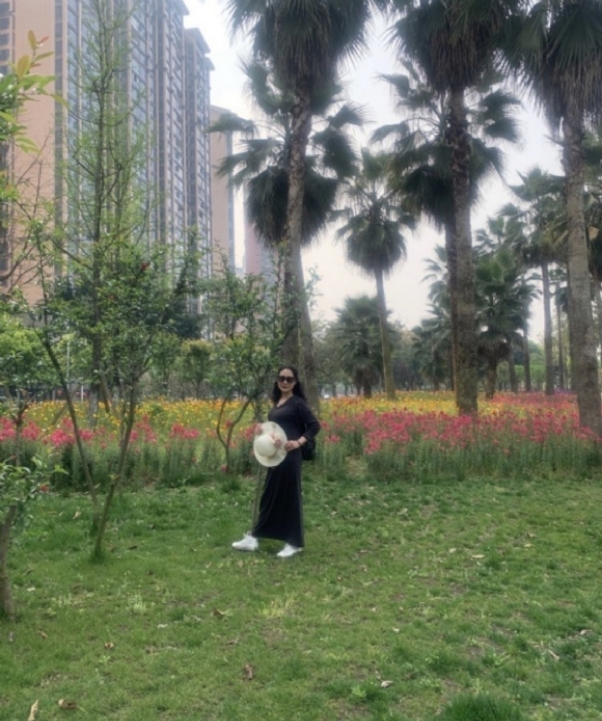 粉墨登场的第一张照片--泉州相亲服务中心