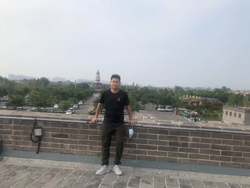 123.向左向右的第一张照片--泉州相亲服务中心