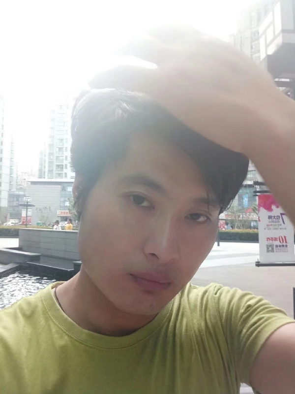 钢铁侠的第一张照片--泉州相亲服务中心
