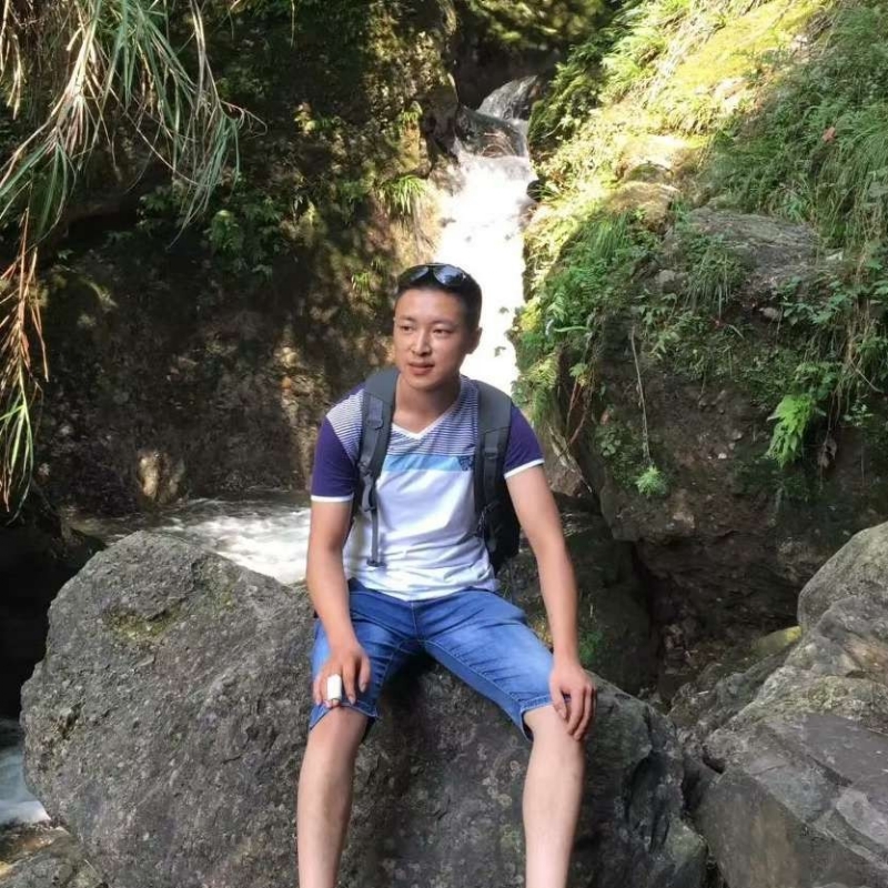 人杰地也灵的第一张照片--泉州相亲服务中心