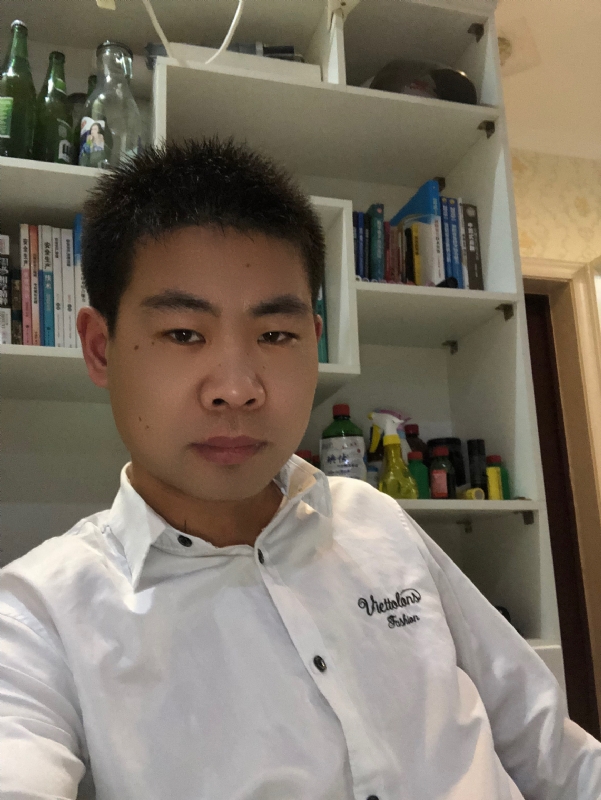 取经年的第二张照片--泉州相亲服务中心