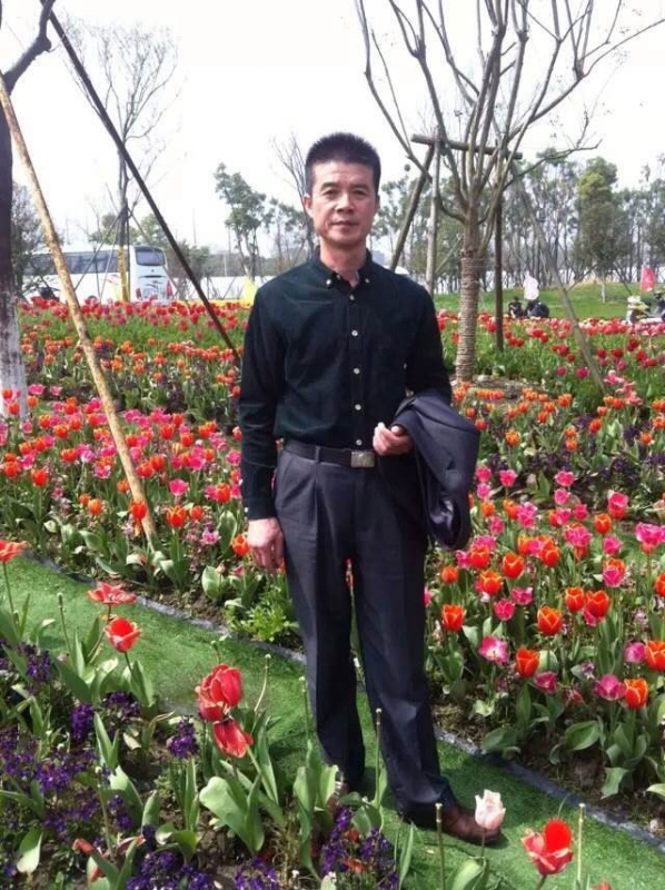 蓝天的第一张照片--泉州相亲服务中心