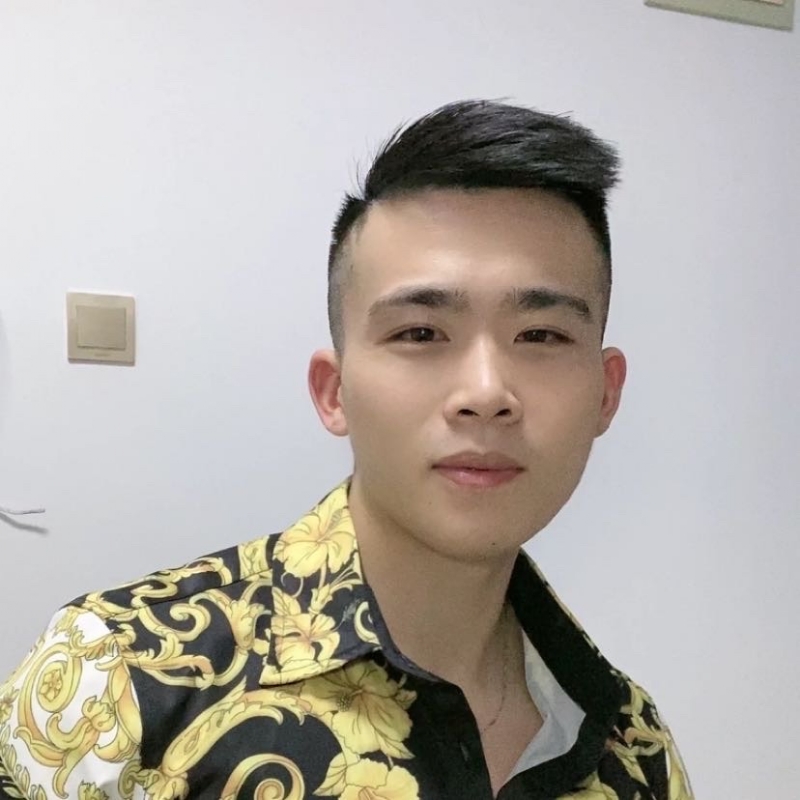 迷彩冲锋衣的第一张照片--泉州相亲服务中心