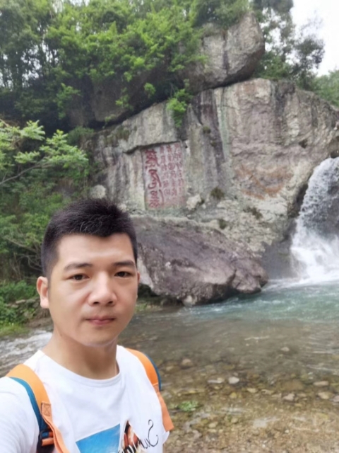 愿得一人心的第一张照片--泉州相亲服务中心