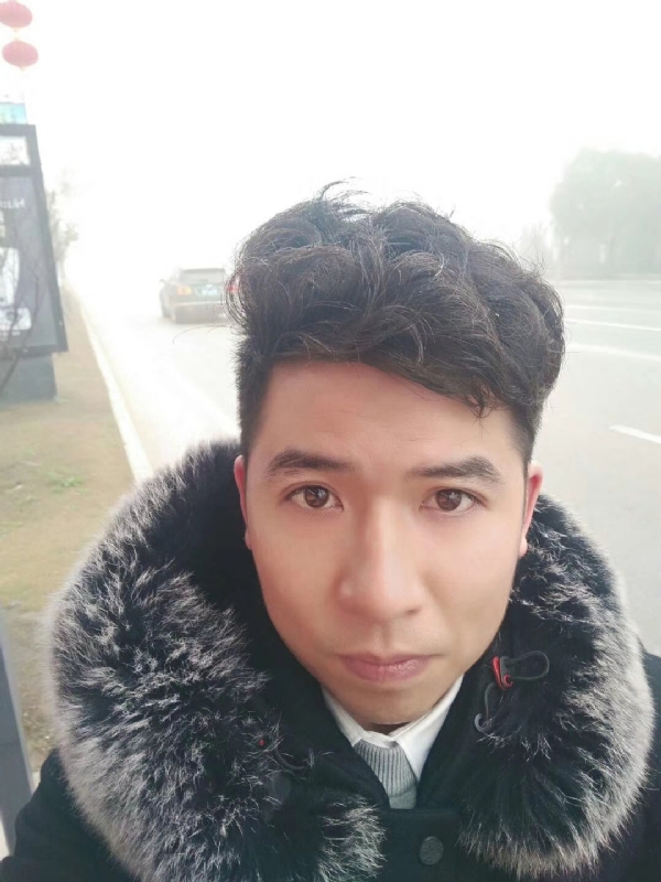 开心快乐每一天的第一张照片--泉州相亲服务中心