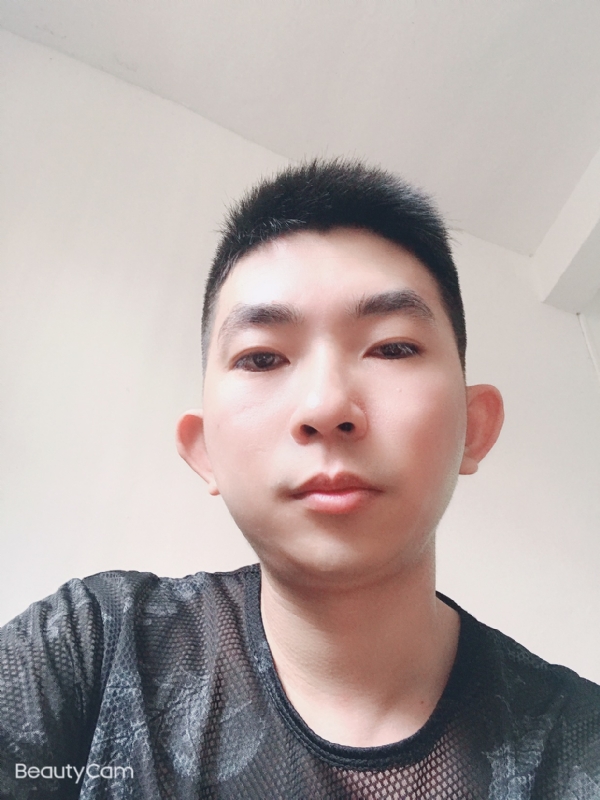 诚恳的第一张照片--泉州相亲服务中心
