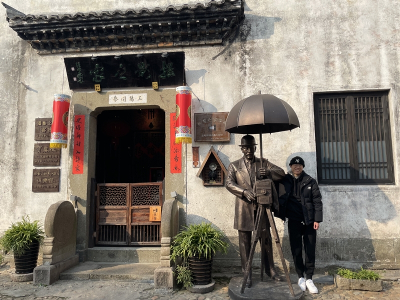 喝可乐的猫的第一张照片--泉州相亲服务中心