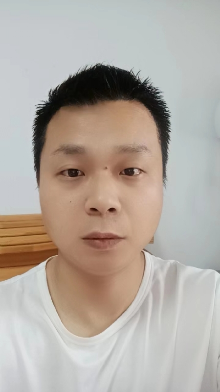 阳光的第一张照片--泉州相亲服务中心